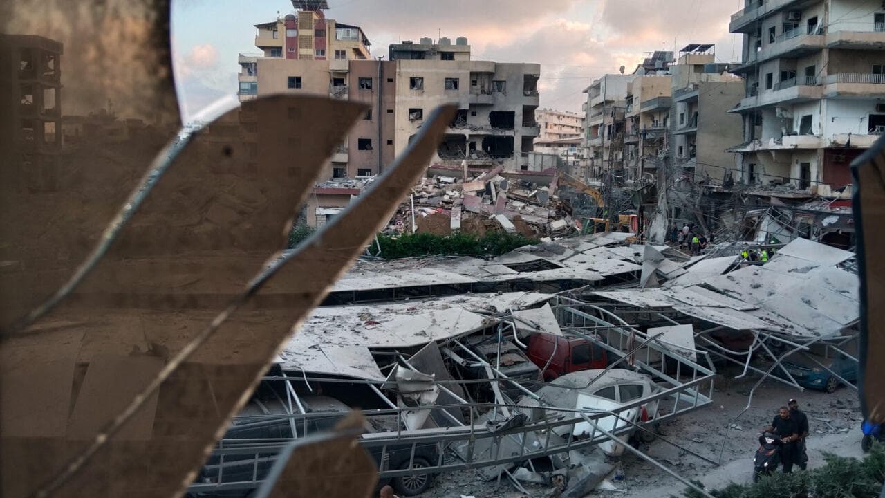 إسرائيل تواصل غاراتها على جنوب لبنان وحزب الله يهاجم قواتها المتوغلة وسط محادثات بواشنطن